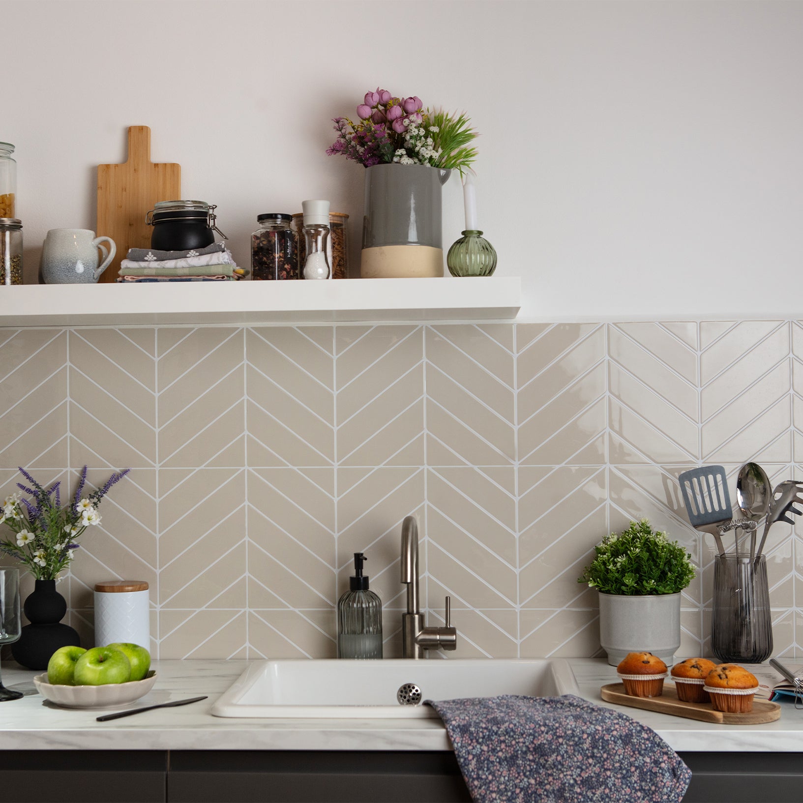 Stick&Done Falburkolat London Beige - 10db - 32x25cm